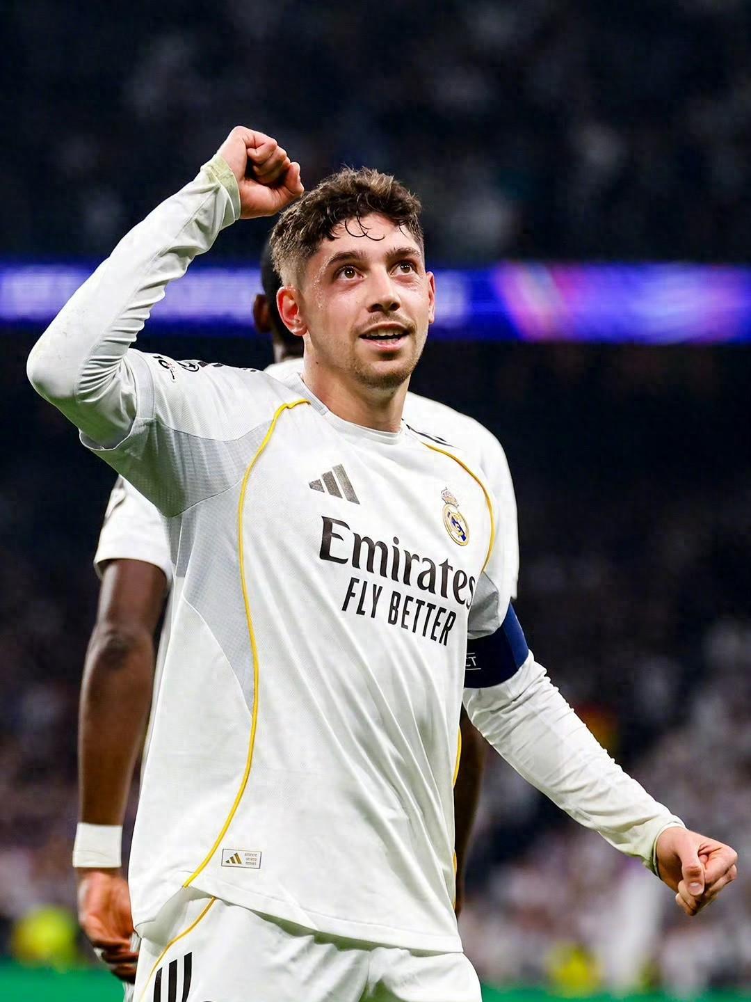 半岛体育在线-欧冠上演巅峰1战！一场3-0大胜，皇马击败曼城，巴尔韦德帽子戏法